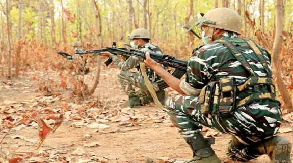 7 Naxalites Killed in Narayanpur, Chhattisgarh : केंद्रीय गृह मंत्री अमित शाह के दौरे से पहले छत्तीसगढ़ के नारायणपुर में 7 नक्सली मारे गए