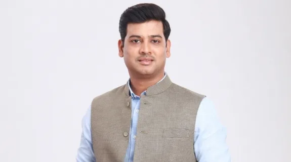 Maharashtra Politics Update On Shrikant Shinde : क्या श्रीकांत शिंदे बनेंगे महाराष्ट्र के डिप्टी सीएम? खुद दिया अपडेट, जानिए क्या कहा