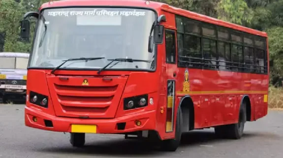 State Transport Bus Service Started In Gadchiroli After 77 Years : नक्सल प्रभावित गढ़चिरौली में 77 साल बाद शुरू हई राज्य परिवहन की बस सेवा