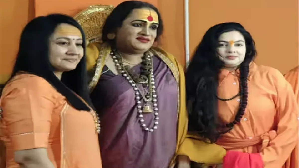 Mamta Kulkarni Becomes Mahamandaleshwar of Kinnar Akhara : सलमान खान, अक्षय कुमार के साथ लीड रोल कर चुकी हिरोइन ने ली संन्यास की दीक्षा, किन्नर अखाड़े की महामंडलेश्वर बनीं