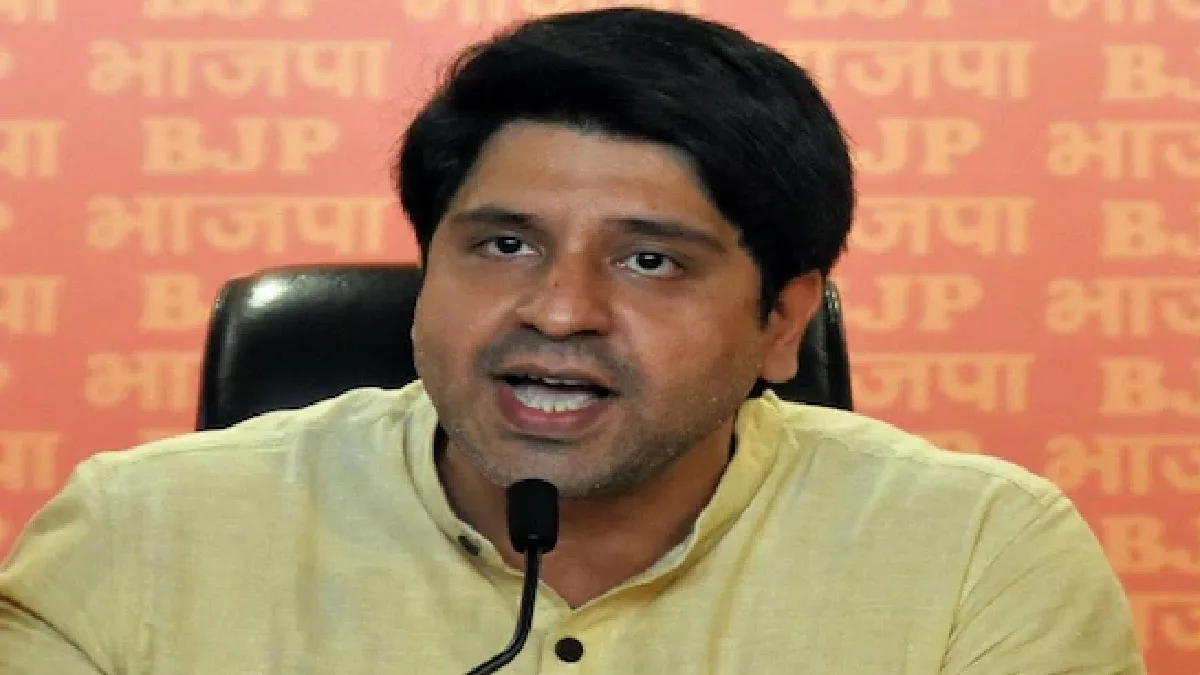BJP Targets Hindenburg, Rahul Gandhi And Congress : हिंडनबर्ग रिपोर्ट भारत की बढ़ती आर्थिक शक्ति के खिलाफ ली गई ‘सुपारी’ थी, बीजेपी ने साधा निशाना, कहा-कांग्रेस और राहुल गांधी मांगें माफी