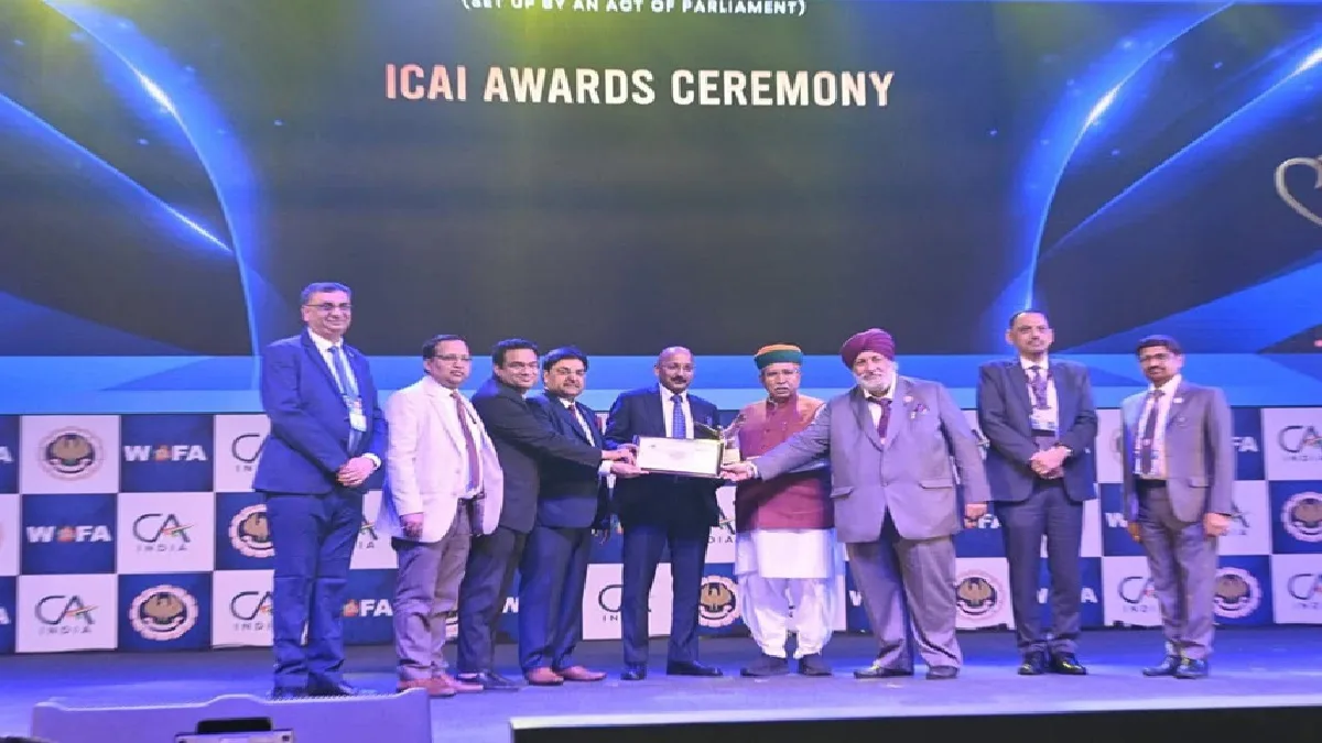 IPS Deepak Kumar Kedia Honoured With ‘CA In Public Service’ Award : वरिष्ठ आईपीएस अधिकारी दीपक कुमार केडिया ‘सीए इन पब्लिक सर्विस’ पुरस्कार से सम्मानित
