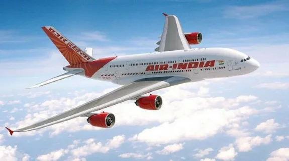 Air India Flight Had To Take U-turn After Bomb Threat : बम की धमकी के बाद एयर इंडिया विमान को लेना पड़ा यूटर्न, मुंबई से न्‍यूयॉर्क के लिए भरी थी उड़ान