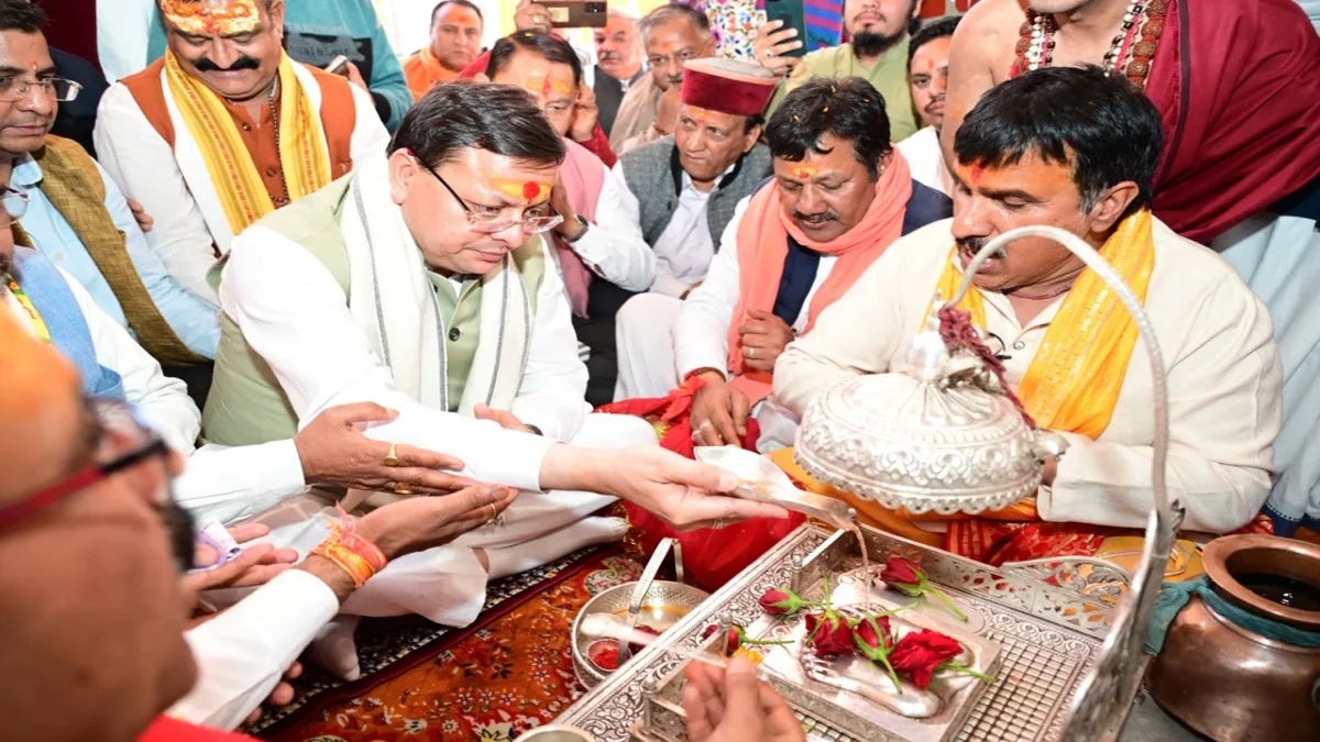 Gangotri And Yamunotri Dham Opened: शुरू हुई चारधाम यात्रा, गंगोत्री-यमुनोत्री धाम के कपाट श्रद्धालुओं के लिए खुले, सीएम पुष्कर सिंह धामी ने पीएम मोदी के नाम से की विशेष पूजा