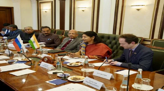 Operation Sindoor Diplomatic Outreach : भारत किसी भी तरह के आतंक को बर्दाश्त नहीं करेगा, रूस के नेताओं से मिलकर बोला भारतीय सांसदों का सर्वदलीय प्रतिनिधिमंडल