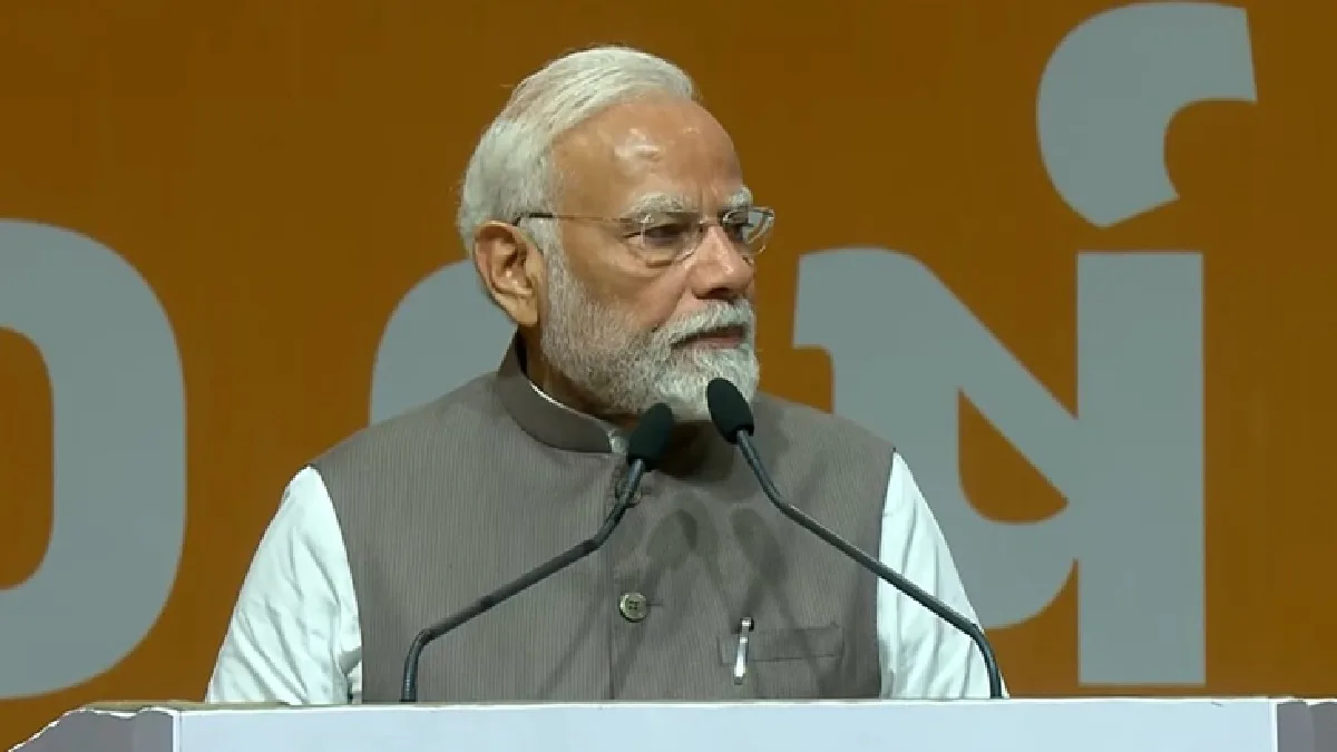 PM Narendra Modi At Gandhinagar : अभी तो मैंने ज्यादा कुछ किया नहीं, वहां पसीना छूट रहा, सिंधु जल संधि का जिक्र कर पीएम नरेंद्र मोदी ने बताई पाकिस्तान की हालत