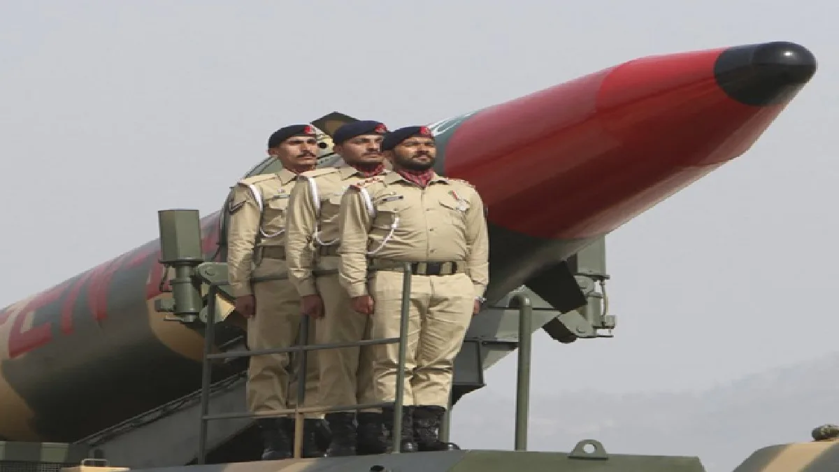 Atomic Weapons Of Pakistan: पाकिस्तान के परमाणु हथियारों को सुरक्षित कर रहा अमेरिका?, इन वजहों से सोशल मीडिया पर अटकलों का दौर तेज