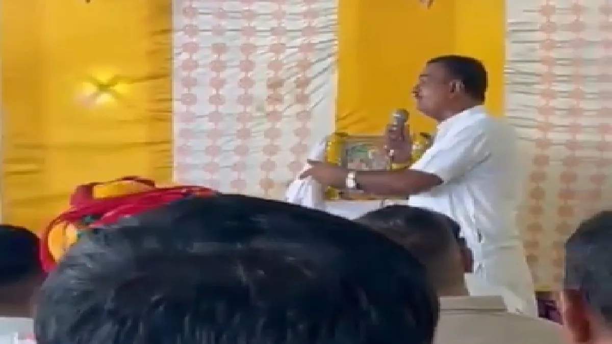 Congress MLA On Relation With RSS: मध्य प्रदेश के कांग्रेस विधायक भैरों सिंह परिहार का बयान चर्चा में, बोले- मैं आरएसएस से भी जुड़ा हूं, देखिए Video