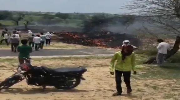 Jaguar Fighter Plane Crash In Rajasthan: राजस्थान के चुरू में भारतीय वायुसेना का जगुआर फाइटर प्लेन क्रैश, दो पायलटों के जान गंवाने की खबर