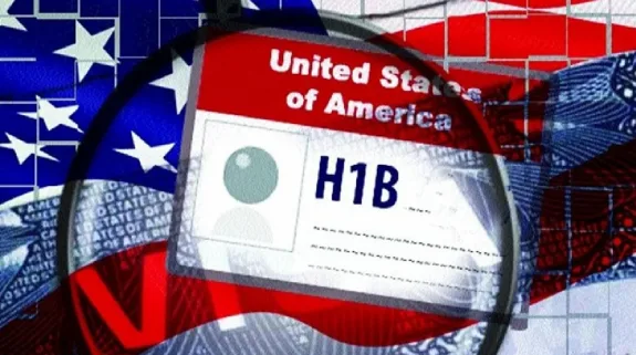 US Hikes Student, Tourist And H-1B Visa Fees : अमेरिका ने छात्र, पर्यटक और एच-1बी वीज़ा शुल्क में की बढ़ोतरी, आवेदकों को देनी होगी 250 डॉलर की सिक्योरिटी मनी